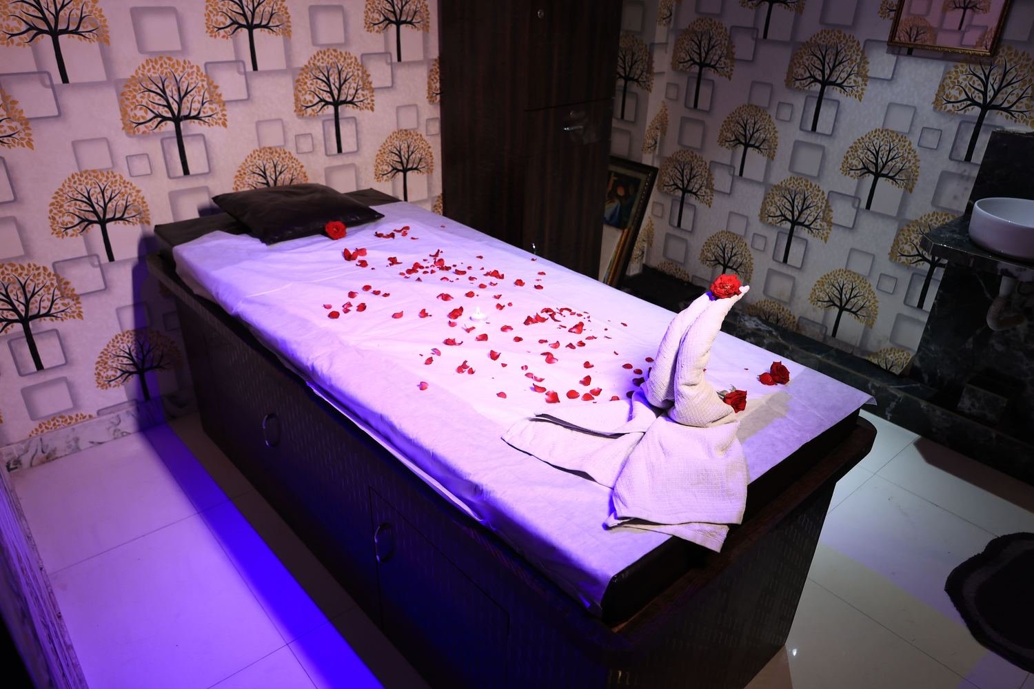 Relaxing therapy room at Rich Spa Dombivli